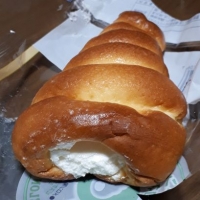 菓子パン　コロネ　メロネ
