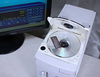 番外編：PC8801MCのCDROM「CDたから箱」を大解剖！ : シネマとグルメで 