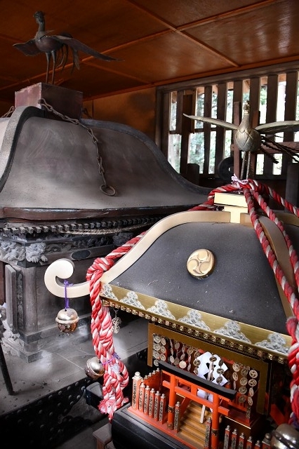 岡部神社の御輿