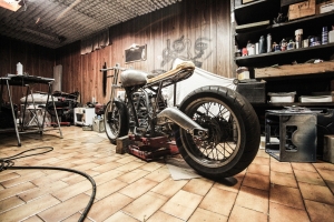 motorbike-407186_1920.jpg