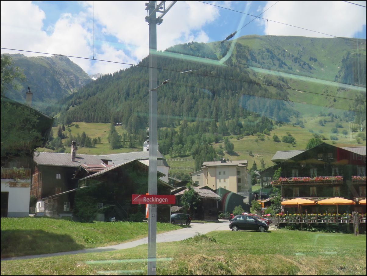 17）スイス氷河特急＠全線乗車8時間…からのツェルマット到着