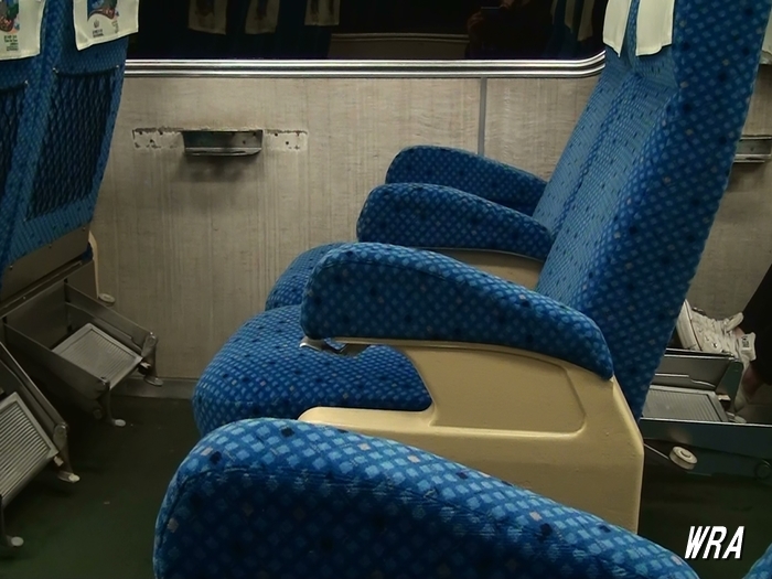 台鐵EMU100型英國婆座椅