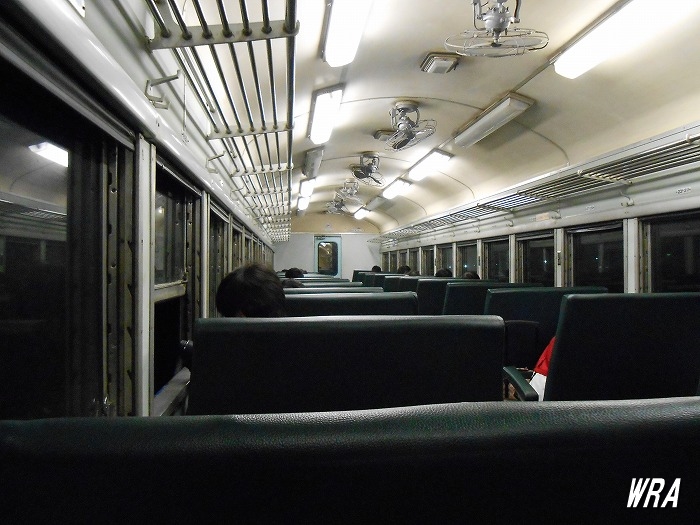 台鐵台東線で代走に入る藍皮客車